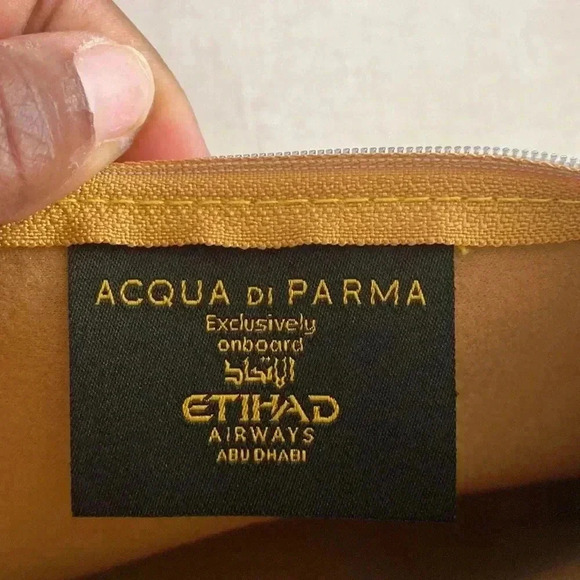 Acqua di Parma Yellow Cosmetic Pouch NWOT - Picture 5 of 8